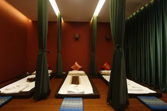 深圳龙岗区泰式按摩的被动瑜伽:当身体被折叠成诗